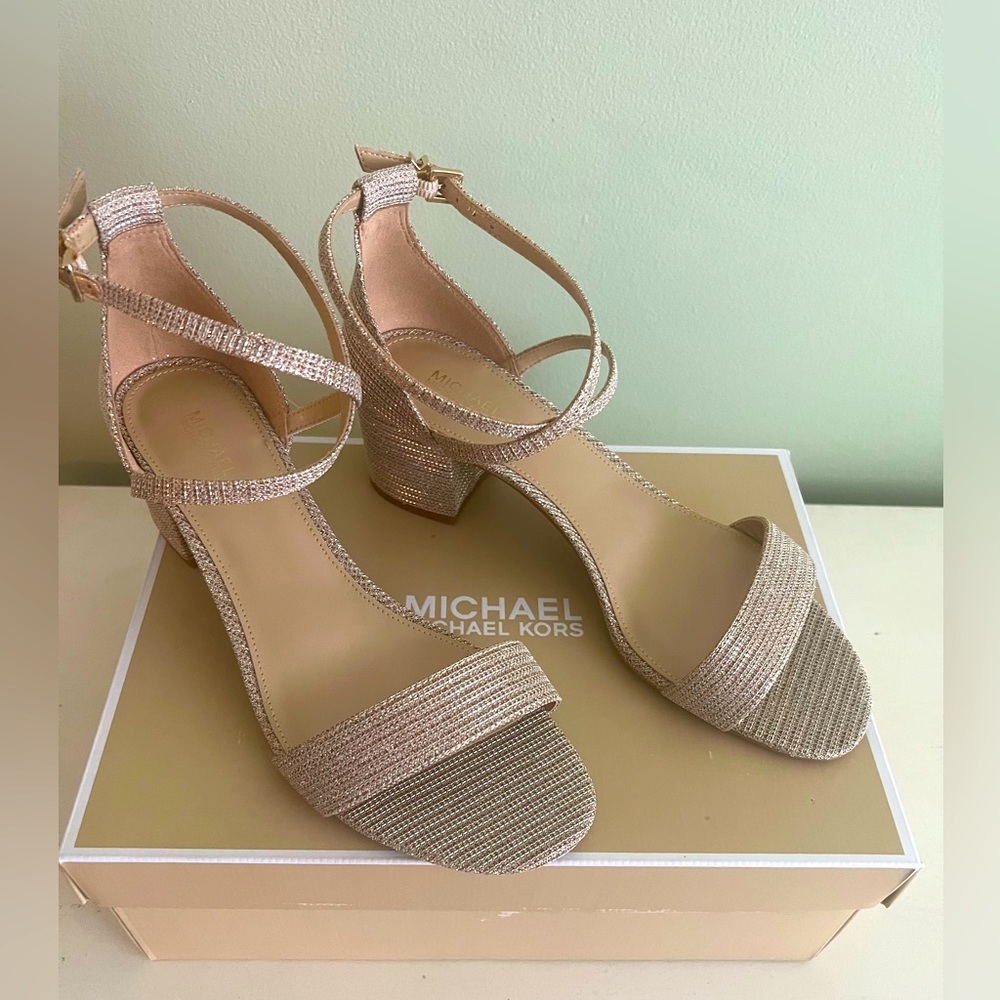 Michael Kors women’s Gold Block Heels Size 8. NWT